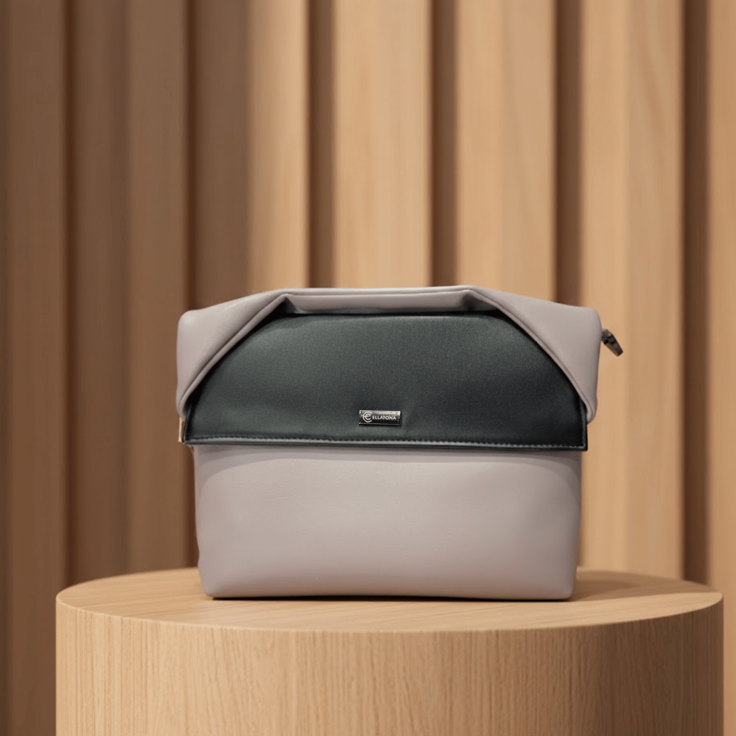 Velmora Fold Bag - Image 8